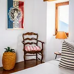 Historic House In Southern France Сasa de vacaciones *